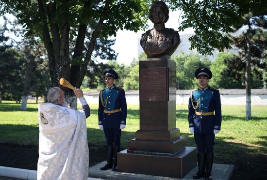 Открытие бюстов Героям Советского Союза в краснодарском летном училище