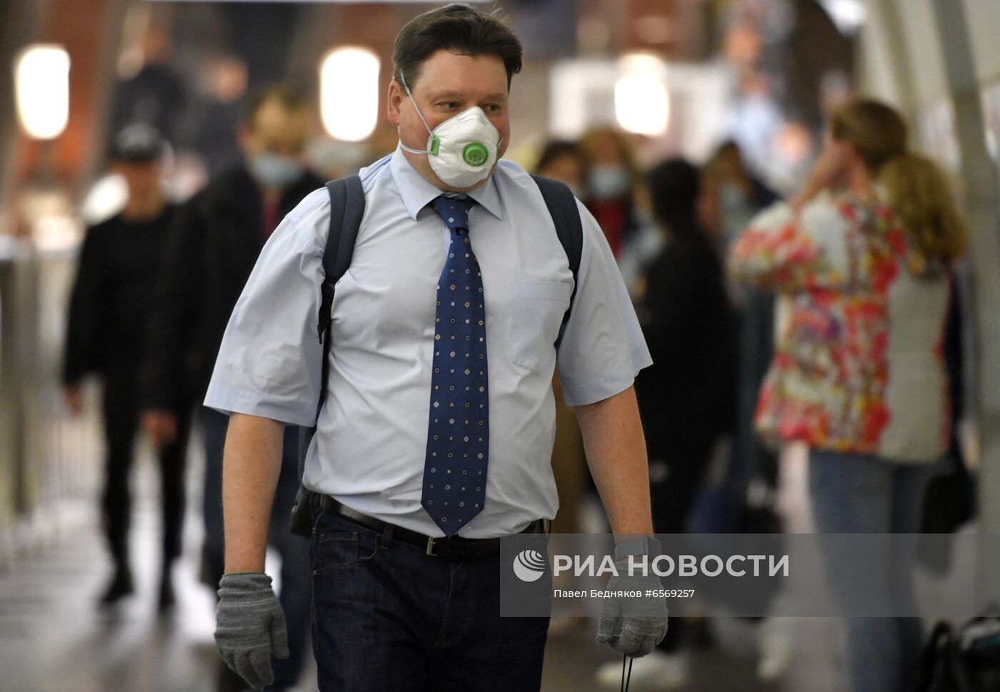 В Москве усилился контроль за ношением масок