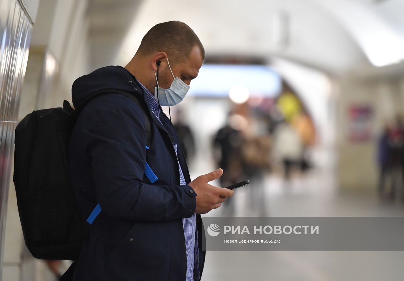 В Москве усилился контроль за ношением масок