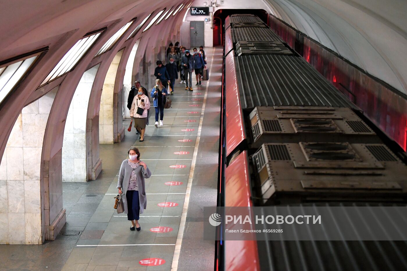 В Москве усилился контроль за ношением масок