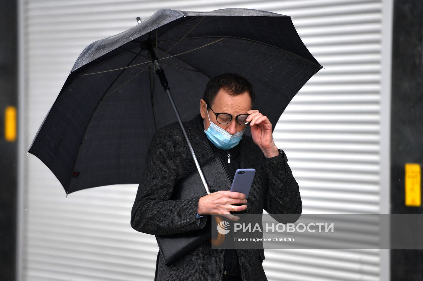 В Москве усилился контроль за ношением масок