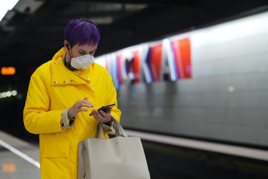 В Москве усилился контроль за ношением масок