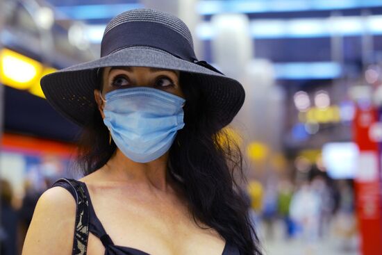 В Москве усилился контроль за ношением масок