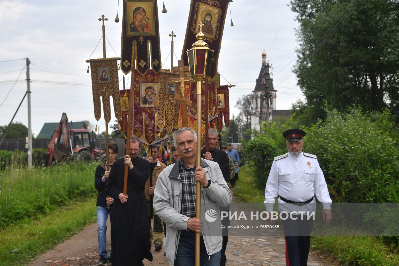 Праздничные мероприятия в честь 800-летия А. Невского в регионах России