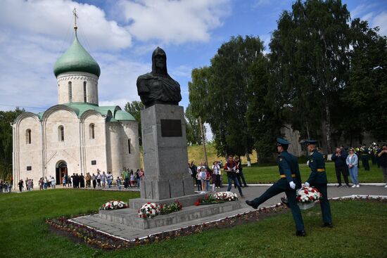 Праздничные мероприятия в честь 800-летия А. Невского в регионах России