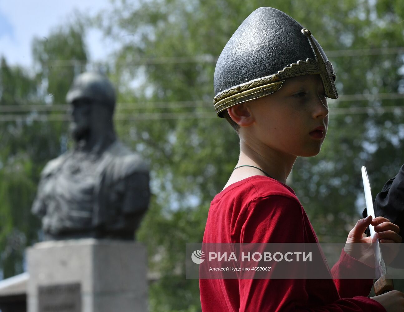 Праздничные мероприятия в честь 800-летия А. Невского в регионах России