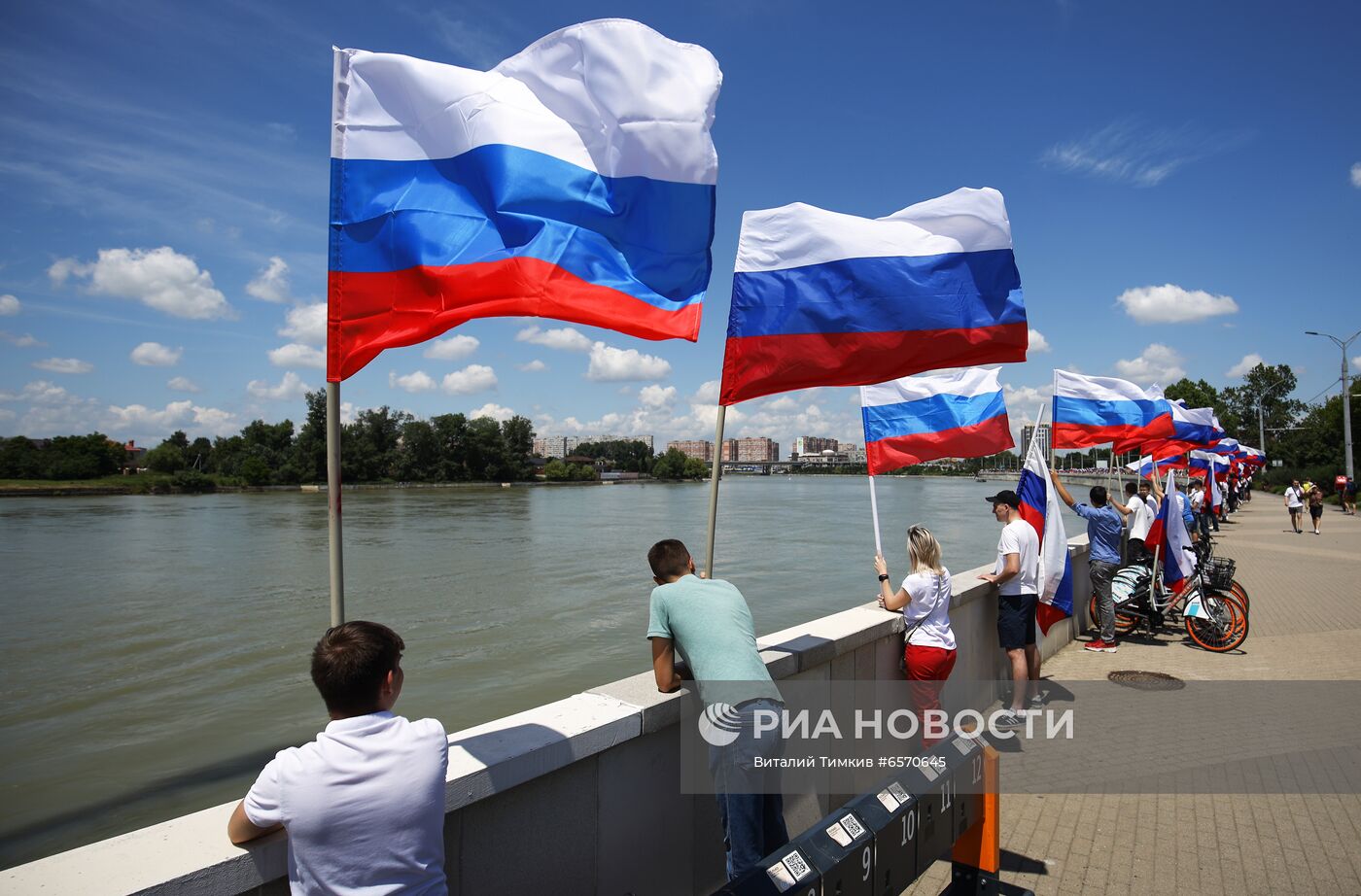 Празднование Дня России в регионах РФ