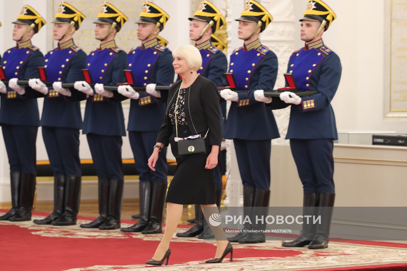 Вручение государственных премий и золотых медалей "Героя Труда РФ" президентом РФ В. Путиным в Кремле