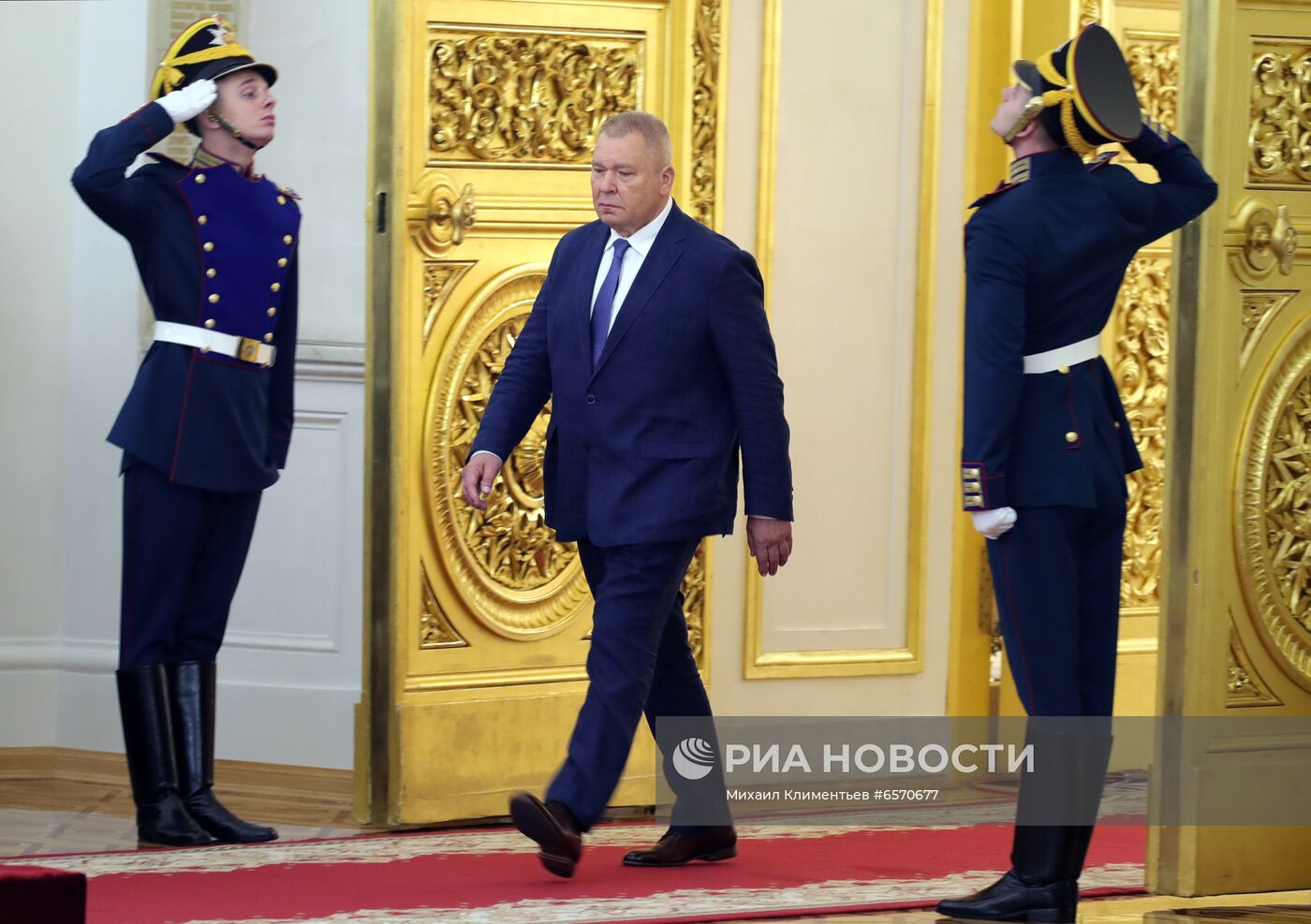 Вручение государственных премий и золотых медалей "Героя Труда РФ" президентом РФ В. Путиным в Кремле