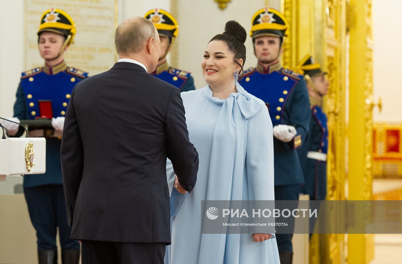 Вручение государственных премий и золотых медалей "Героя Труда РФ" президентом РФ В. Путиным в Кремле