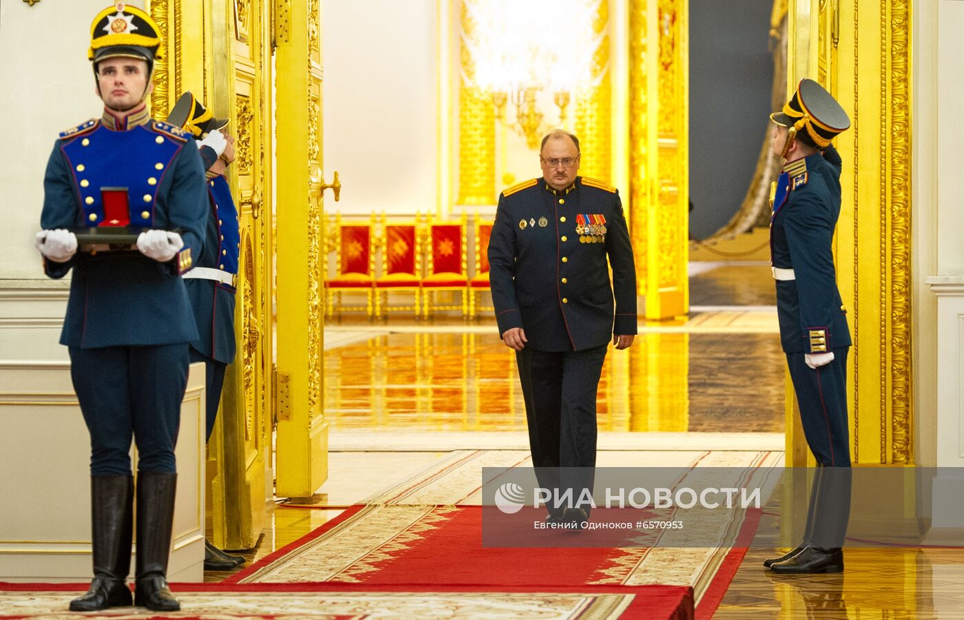 Вручение государственных премий и золотых медалей "Героя Труда РФ" президентом РФ В. Путиным в Кремле