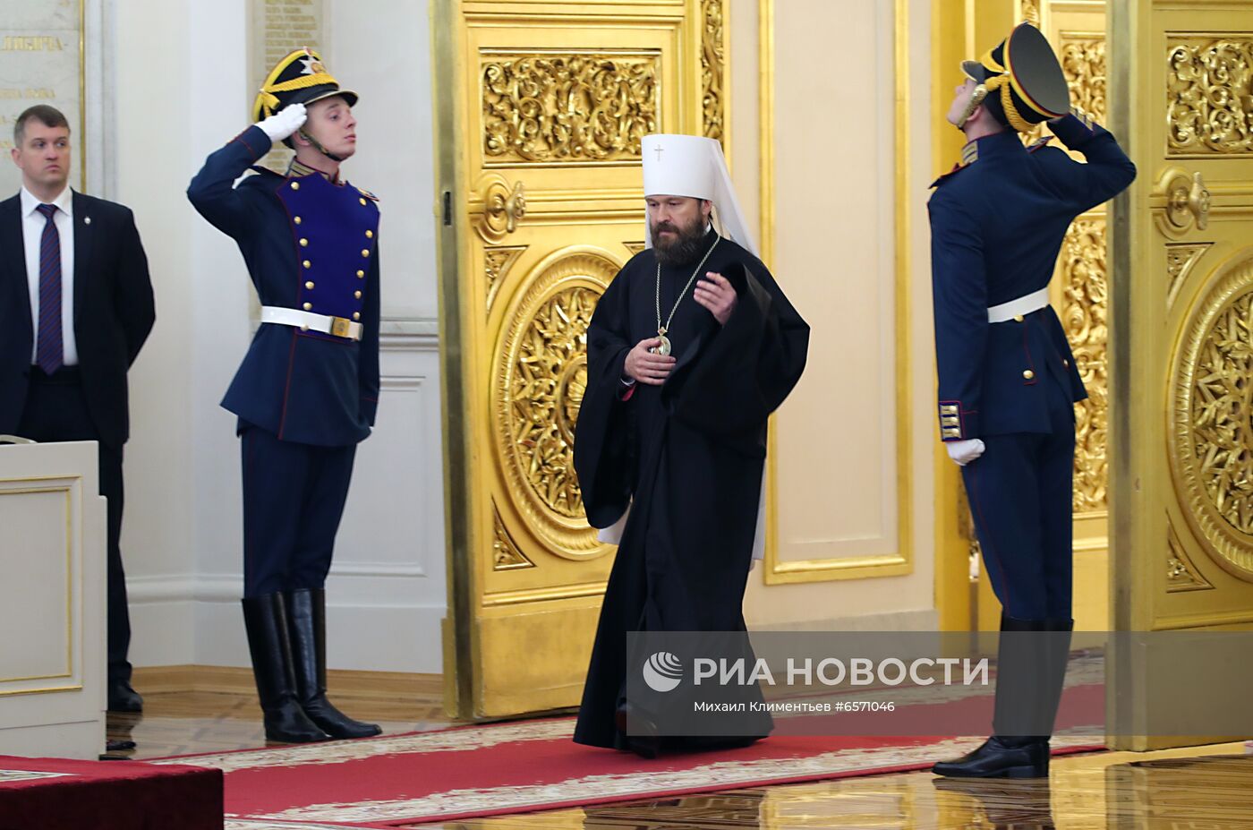 Вручение государственных премий и золотых медалей "Героя Труда РФ" президентом РФ В. Путиным в Кремле