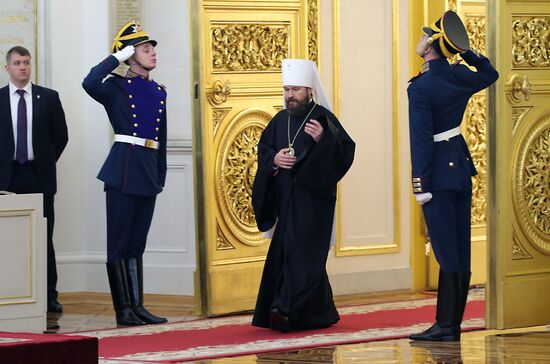 Вручение государственных премий и золотых медалей "Героя Труда РФ" президентом РФ В. Путиным в Кремле