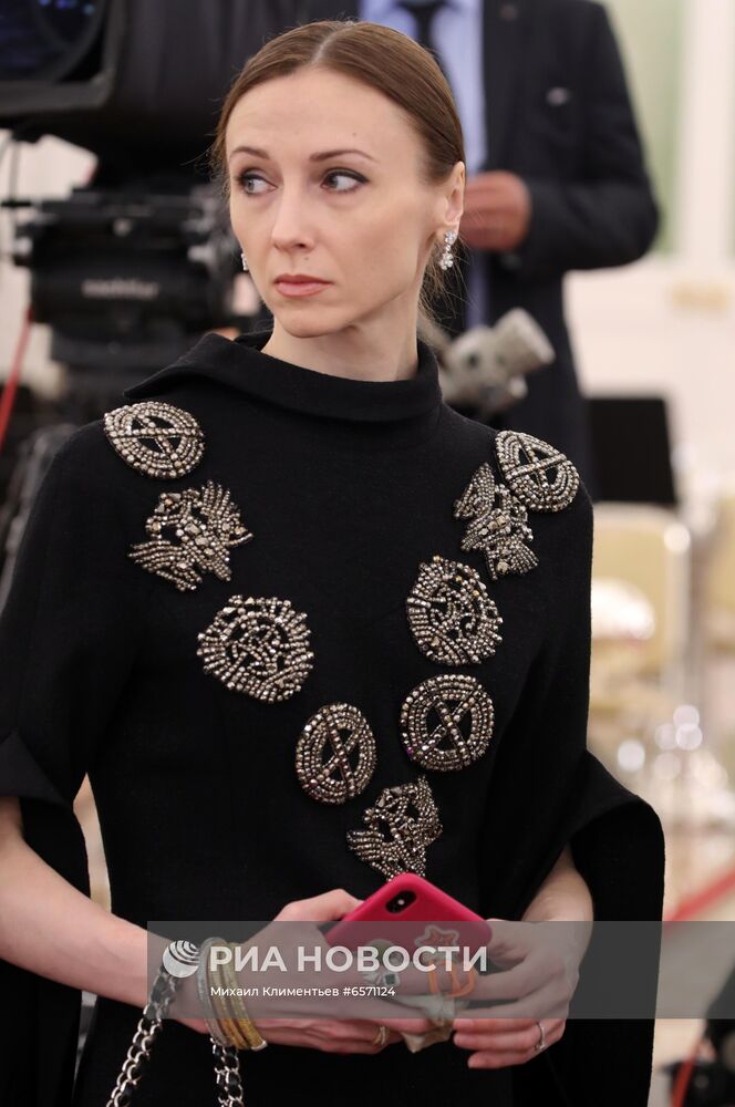 Вручение государственных премий и золотых медалей "Героя Труда РФ" президентом РФ В. Путиным в Кремле