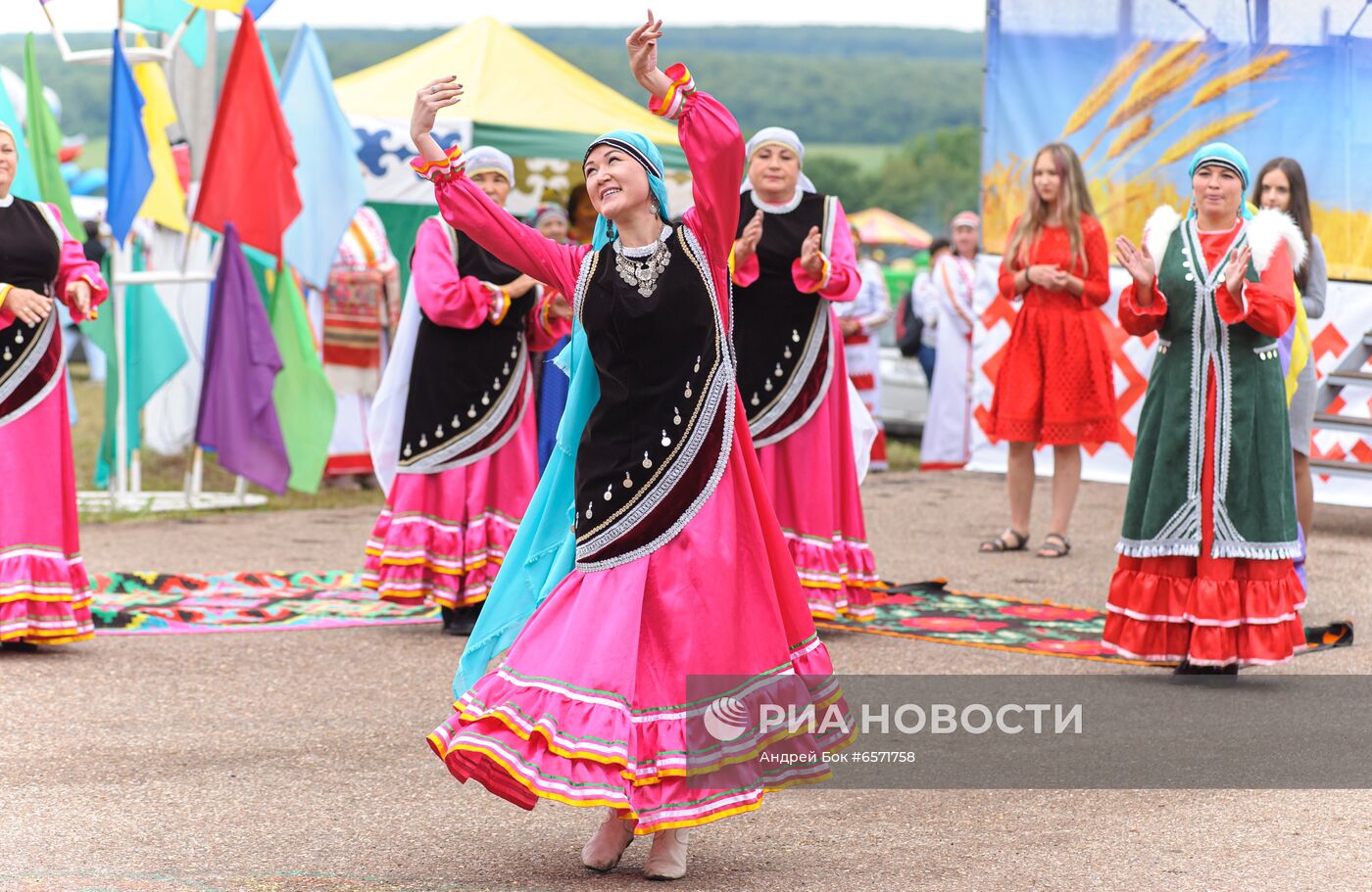 Праздник Сабантуй в регионах РФ