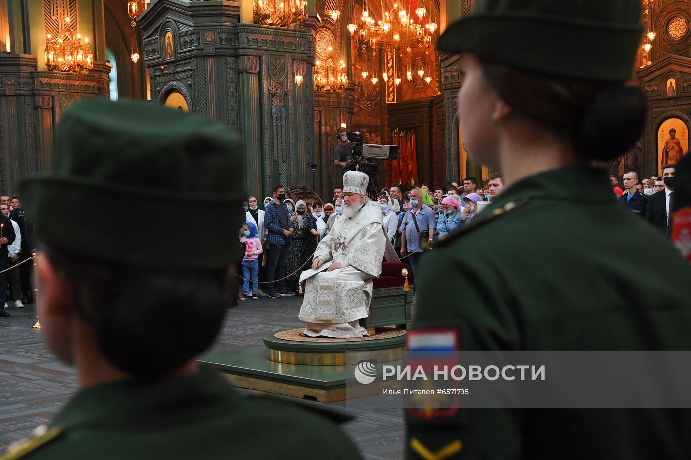 Патриаршее служение в храме Вооруженных Сил