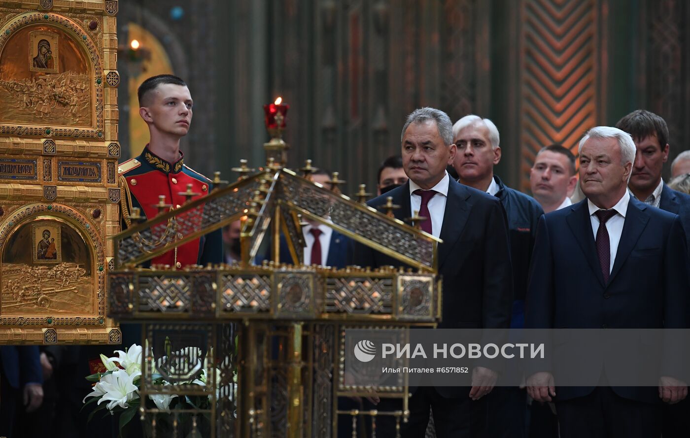Патриаршее служение в храме Вооруженных Сил