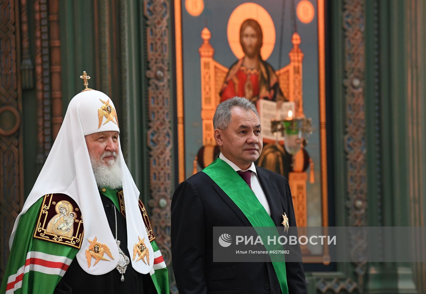 Патриаршее служение в храме Вооруженных Сил