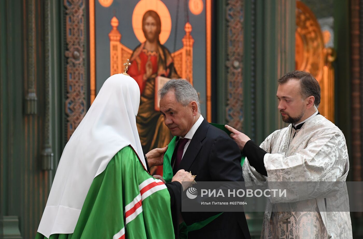 Патриаршее служение в храме Вооруженных Сил