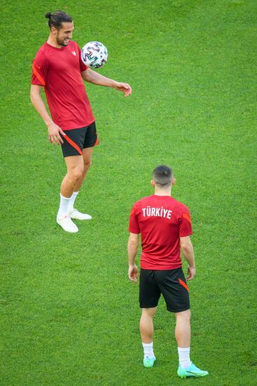 Футбол. ЧЕ-2020. Тренировка сборной Турции