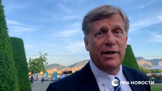 Экс-посол США в России рассказал, почему не будет совместной пресс-конференции Путина и Байдена