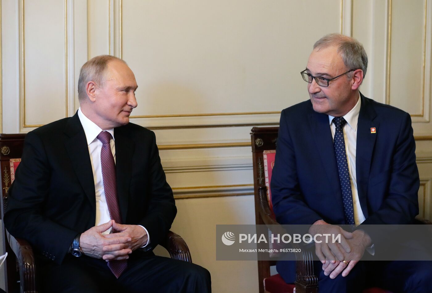 Встреча президента РФ В. Путина с президентом Швейцарии Ги Пармеленом в Женеве