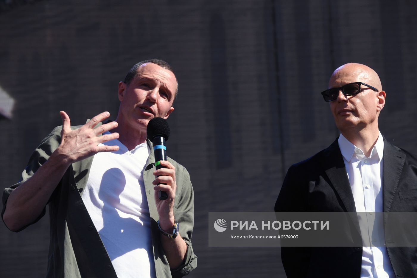 Книжный фестиваль "Красная площадь". День первый