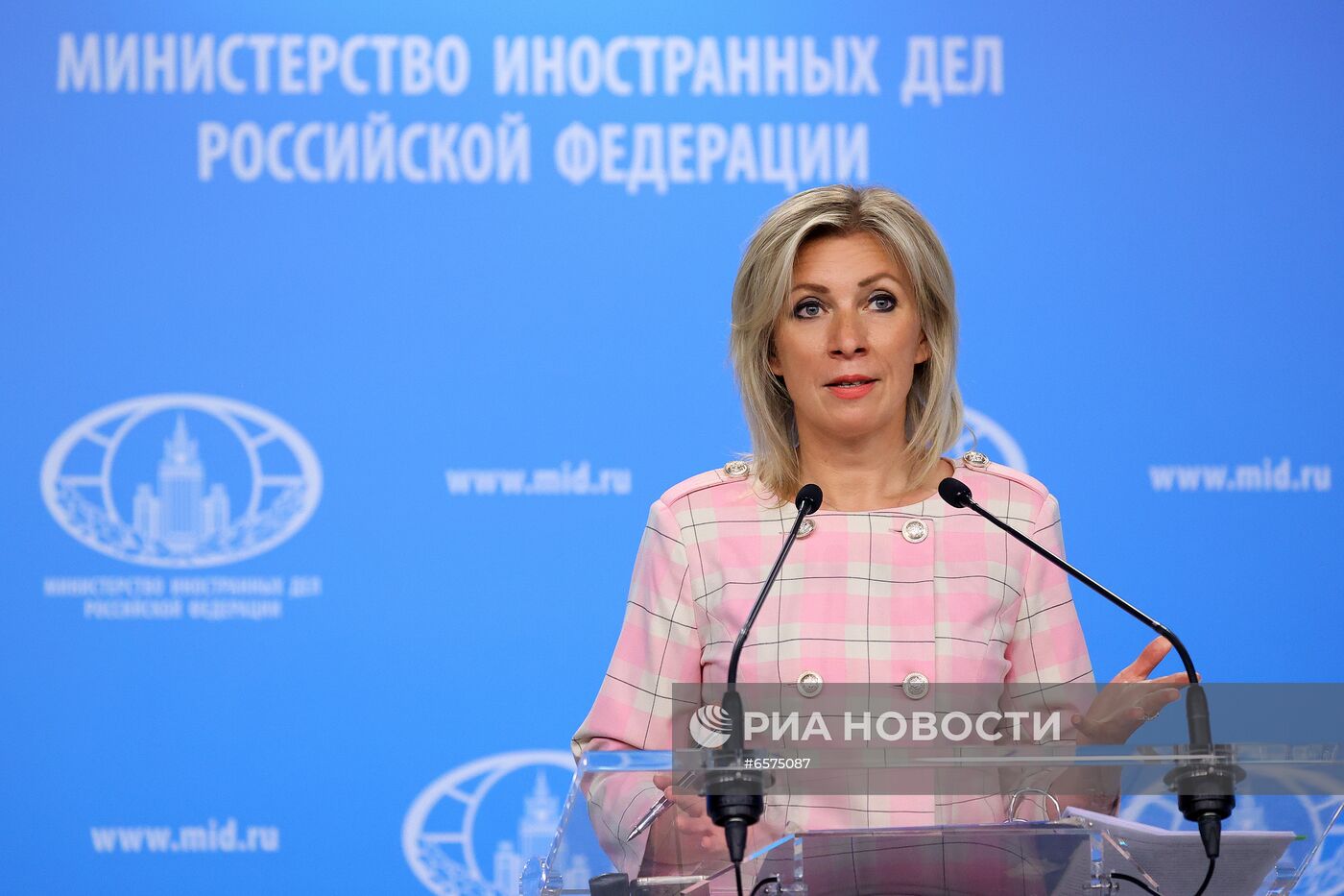 Брифинг официального представителя МИД России М. Захаровой