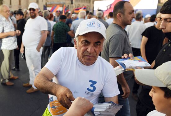 Предвыборный митинг сторонников Н. Пашиняна в Ереване 