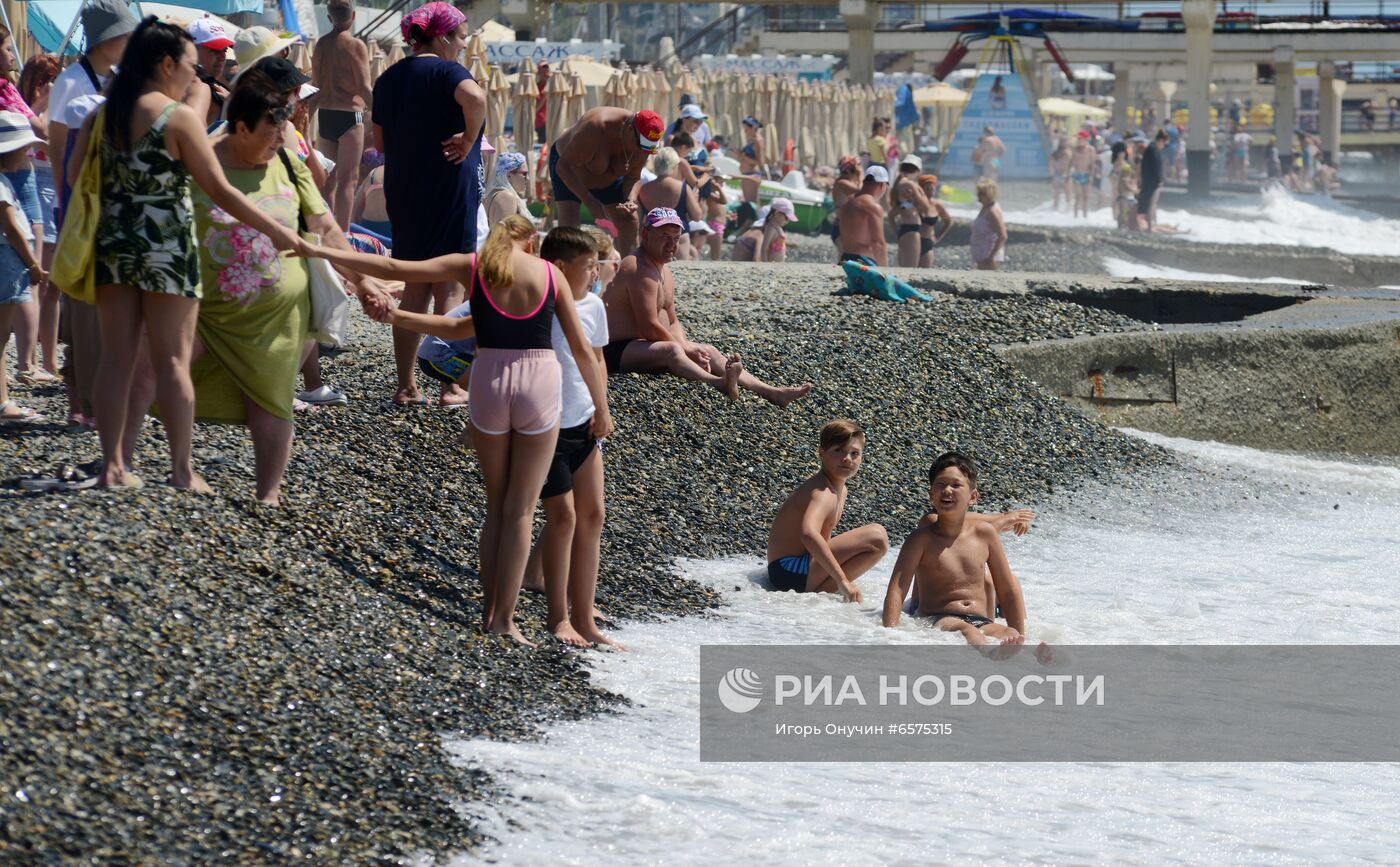 Наплыв туристов в Сочи