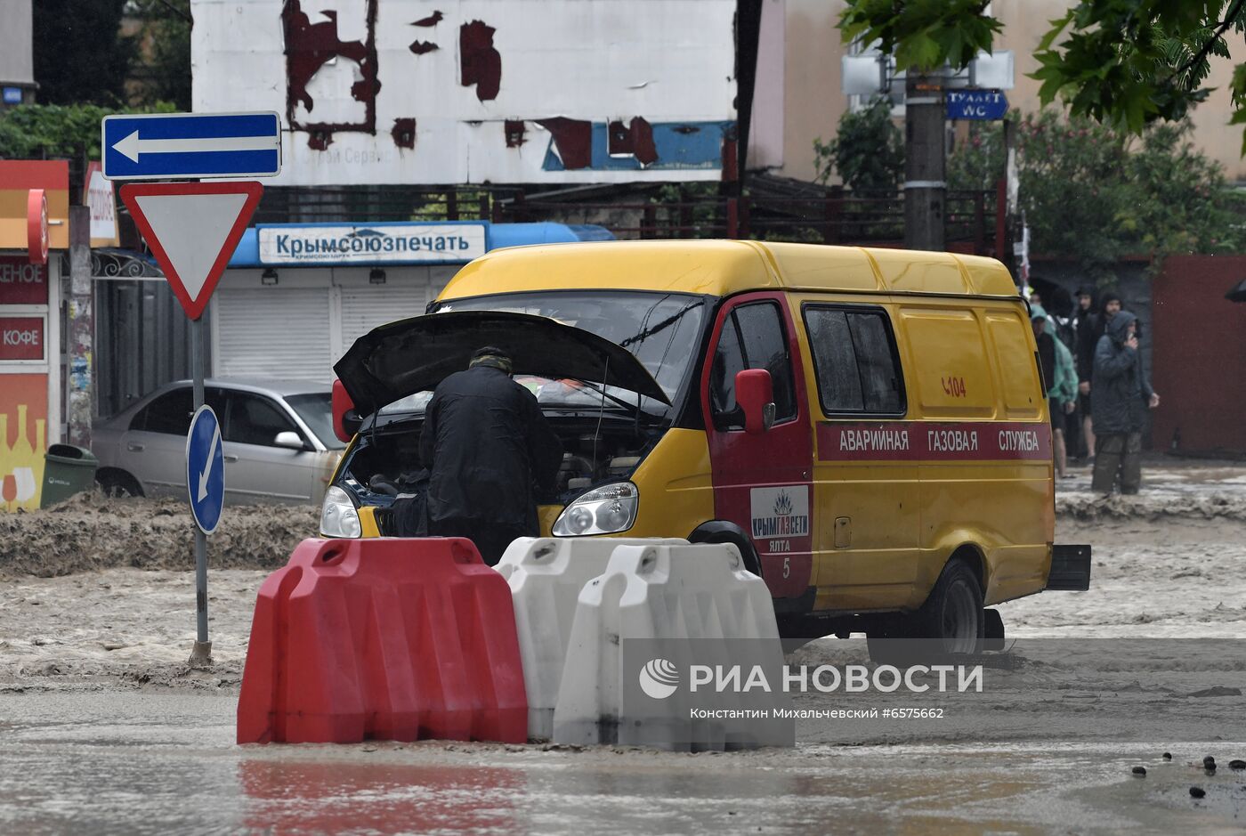 Подтопления в Ялте после ливней