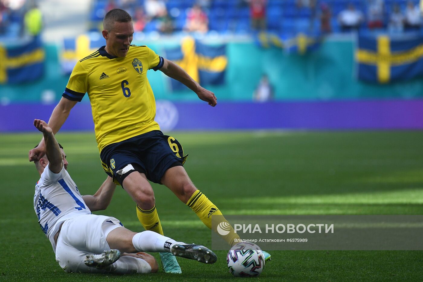 Футбол. ЧЕ-2020. Матч Швеция - Словакия