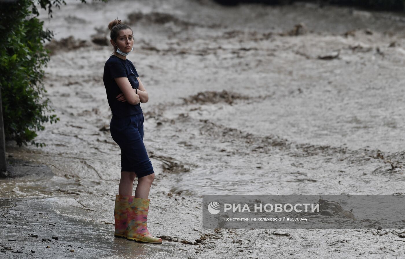 Подтопления в Ялте после ливней