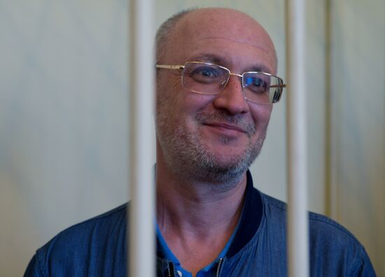  Избрание меры пресечения для депутата М. Резника