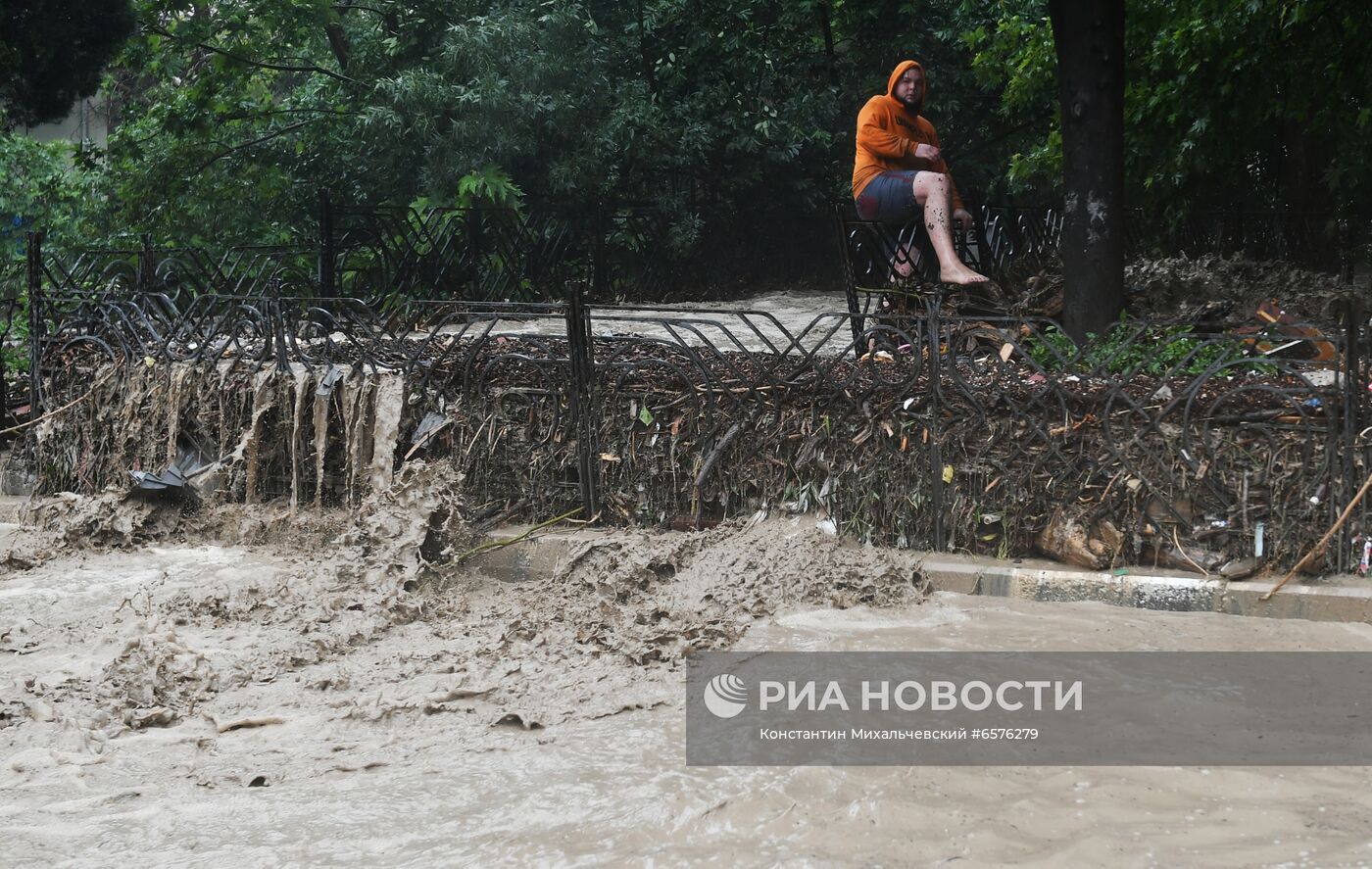 Подтопления в Ялте после ливней