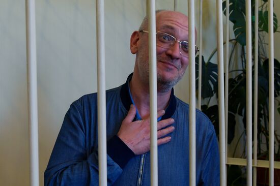  Избрание меры пресечения для депутата М. Резника