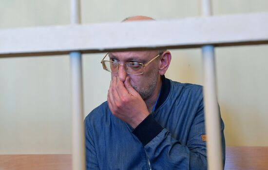  Избрание меры пресечения для депутата М. Резника