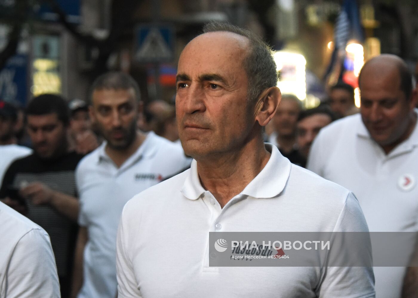 Предвыборный митинг сторонников Р. Кочаряна в Ереване