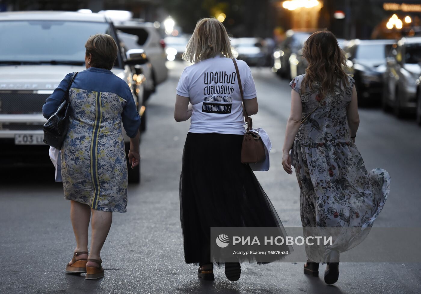 Предвыборный митинг сторонников Р. Кочаряна в Ереване