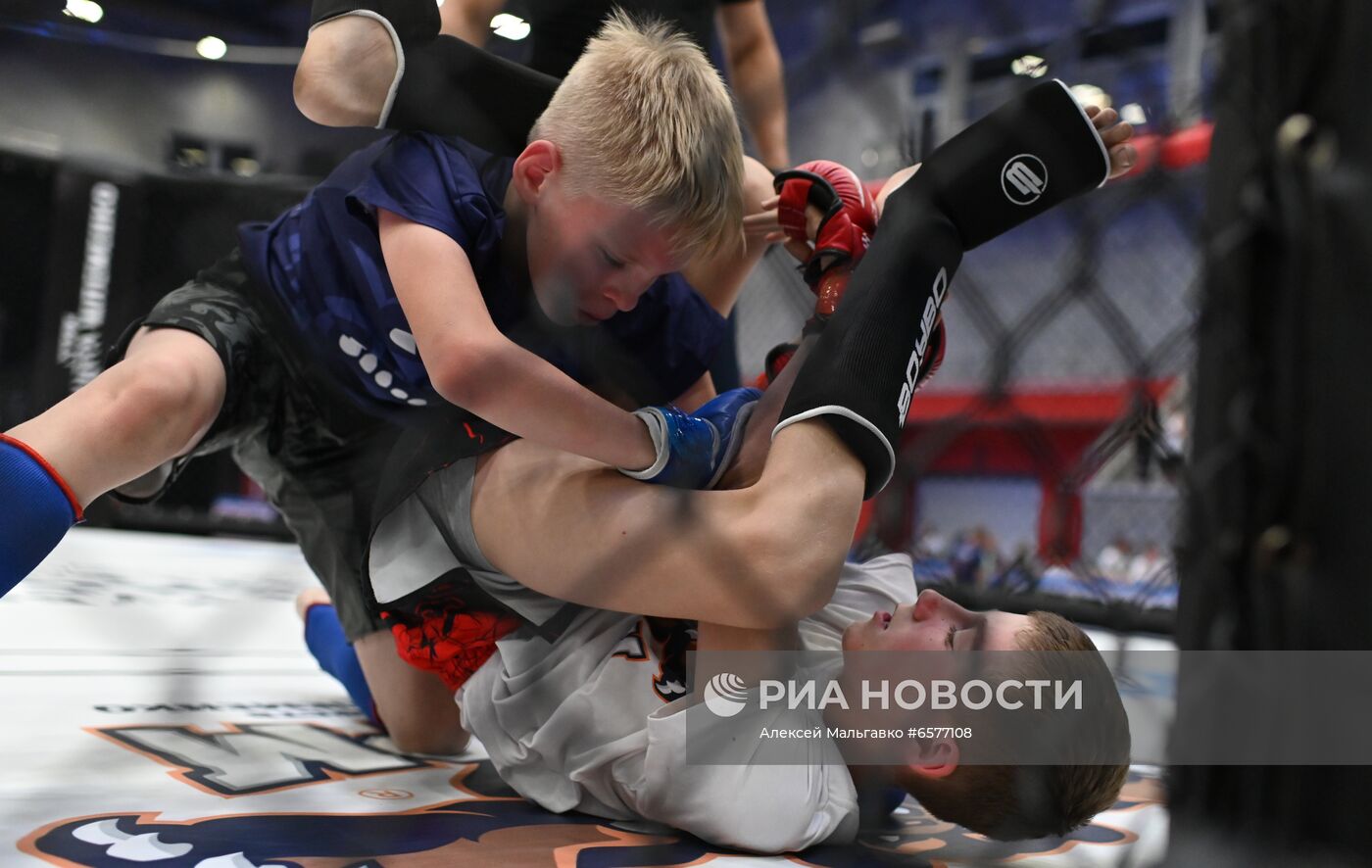 Соревнования по ММА в Омске