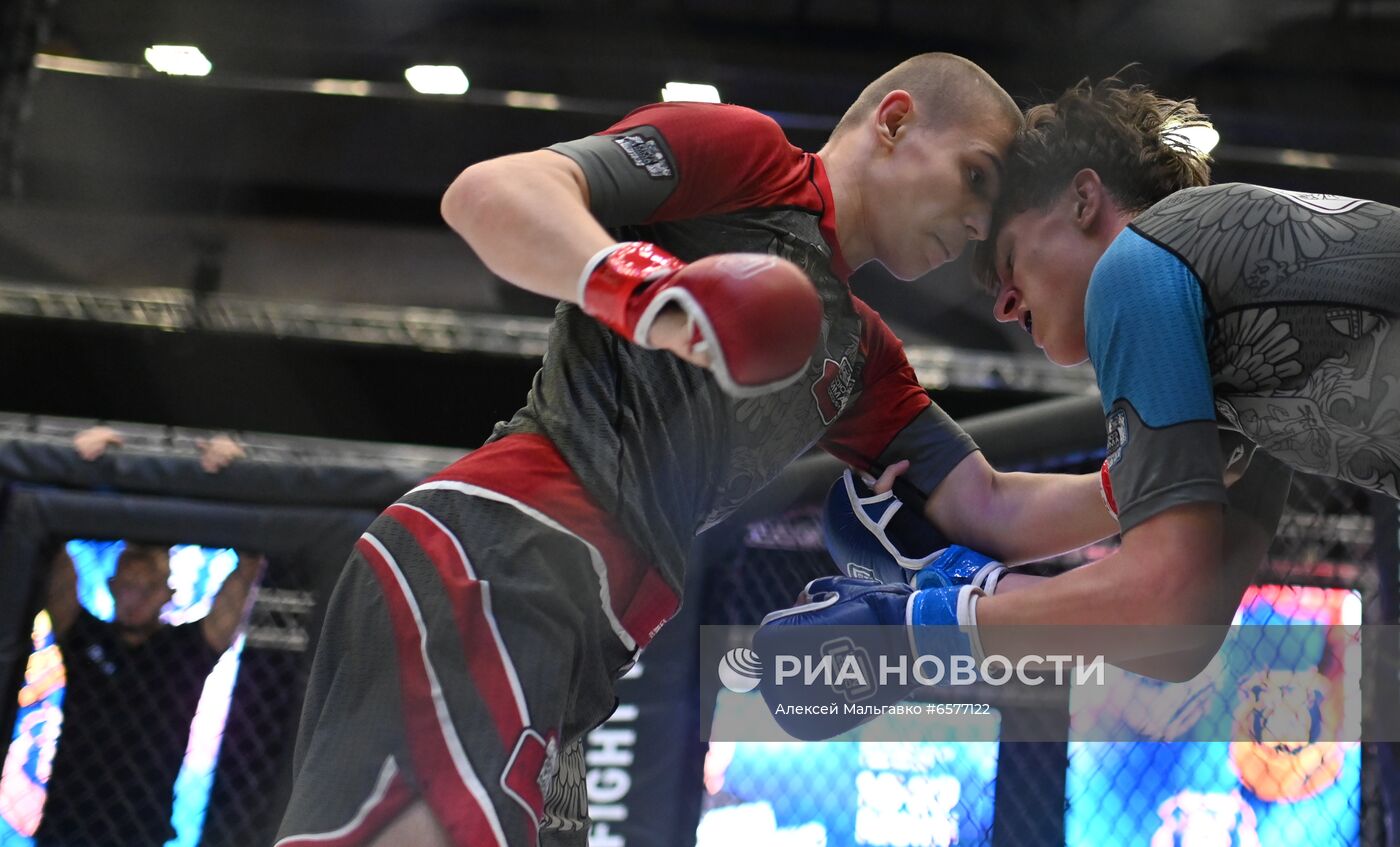 Соревнования по ММА в Омске