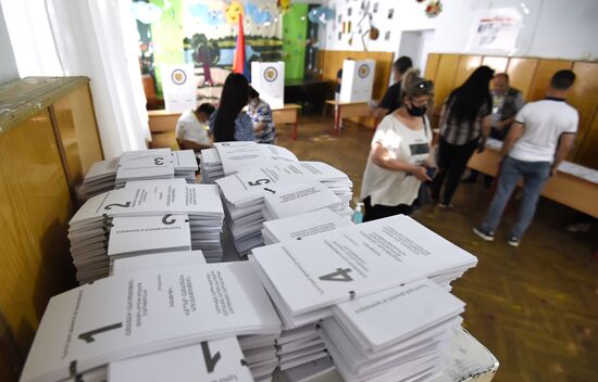 Досрочные парламентские выборы в Армении