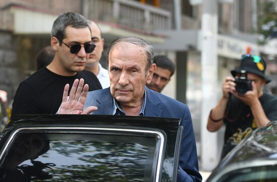 Досрочные парламентские выборы в Армении