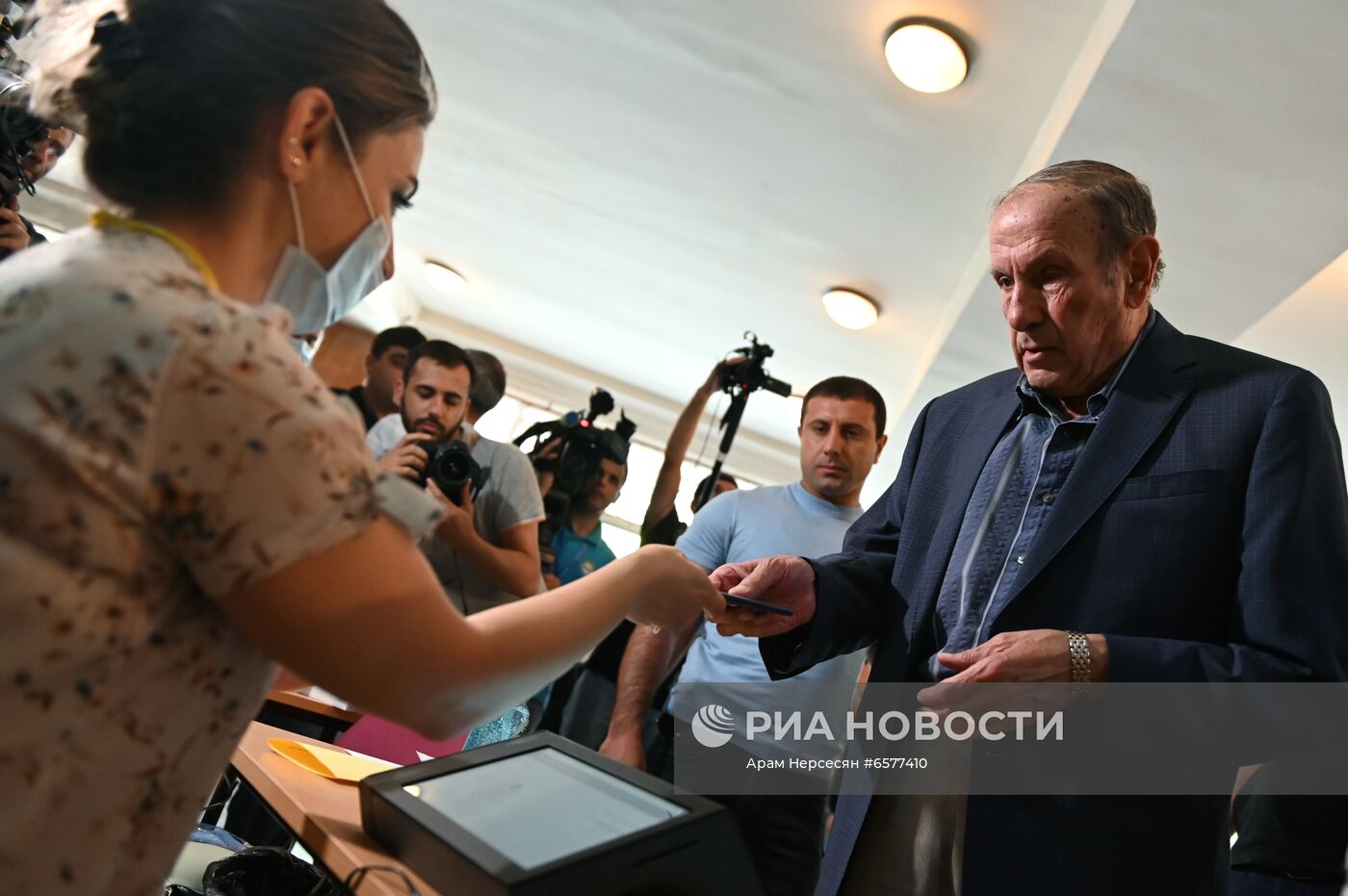 Досрочные парламентские выборы в Армении