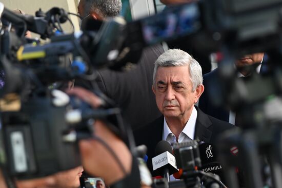 Досрочные парламентские выборы в Армении