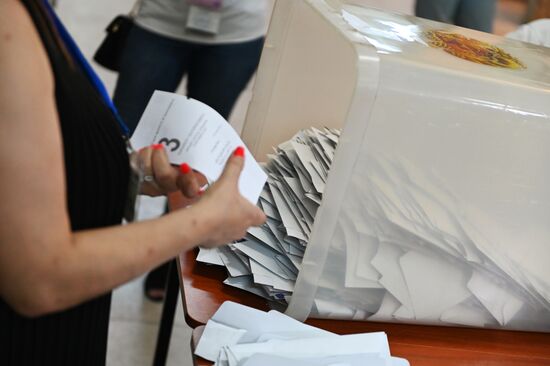 Досрочные парламентские выборы в Армении