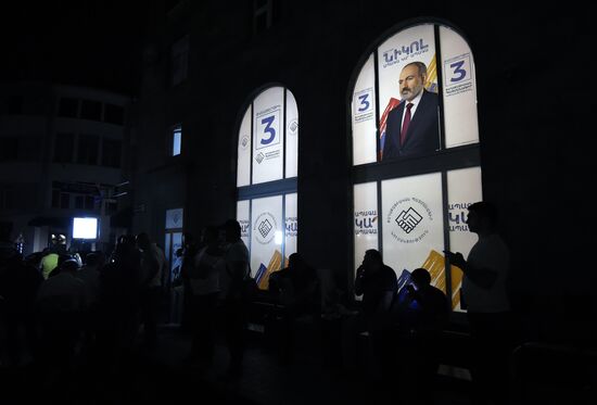 Досрочные парламентские выборы в Армении