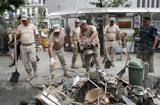 Ликвидация последствий наводнения в Ялте