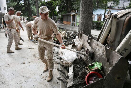Ликвидация последствий наводнения в Ялте