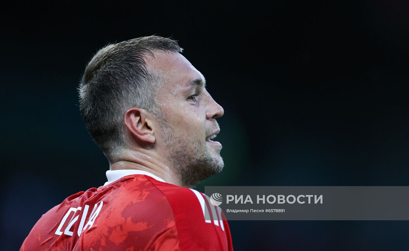 Футбол. ЧЕ-2020. Матч Россия - Дания